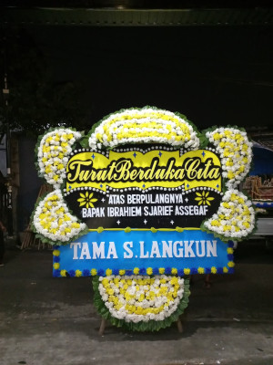 Papan Bunga Duka di Singkawang Utara